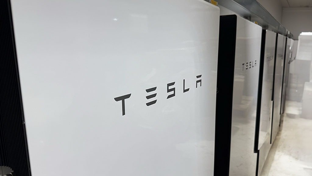 Tesla batteries copy 1