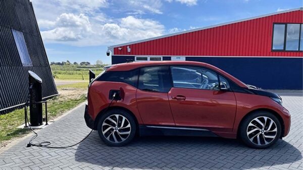 Electric vehicle charging points at ICRTouch